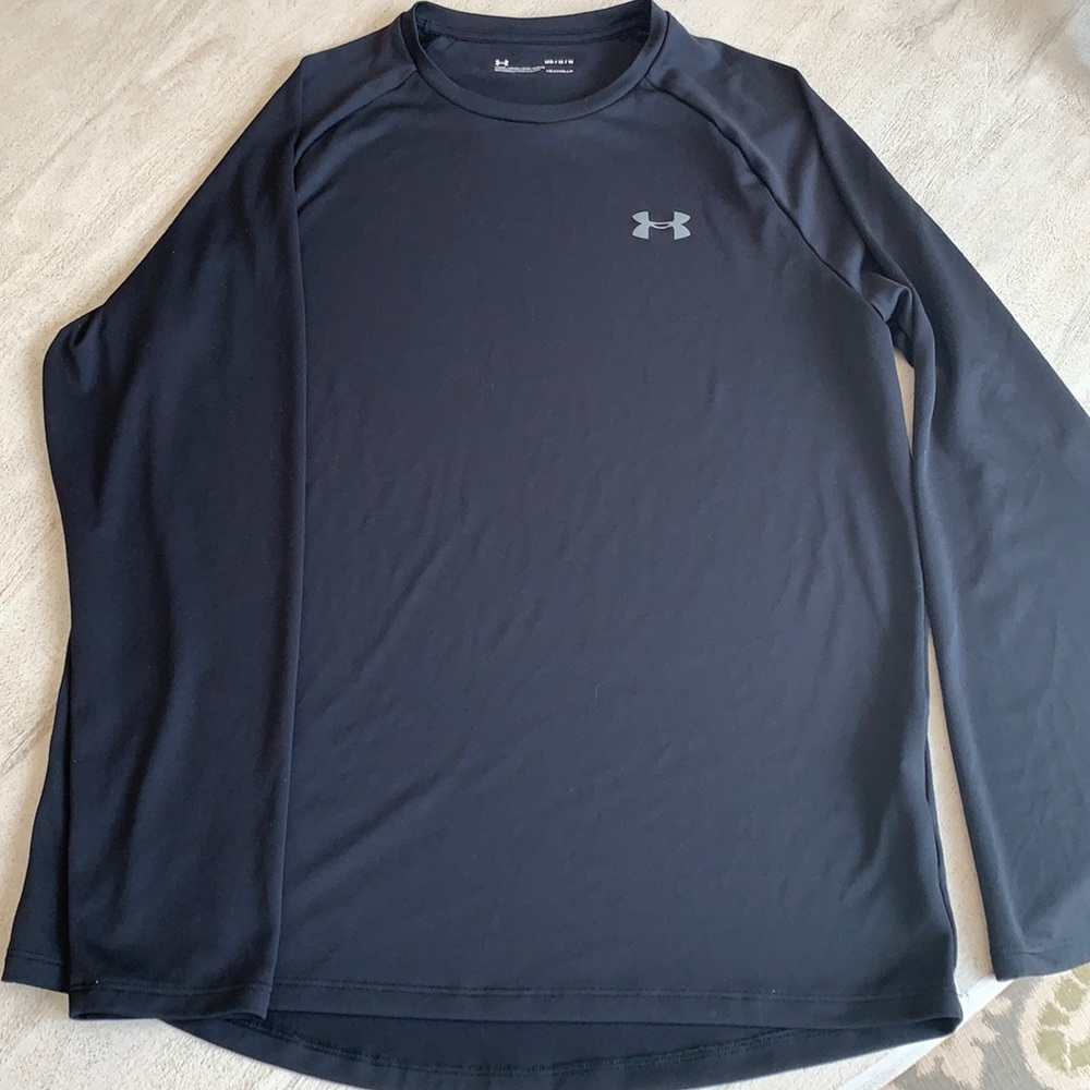 Men’s under armour black heatgear dry fit shirt